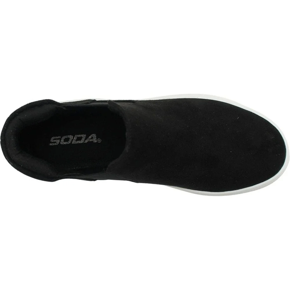 Women's Black Canvas Platform Slip on Sneakers Chelsea Cushion Foam Soda SZ 9